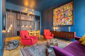 bold living room design