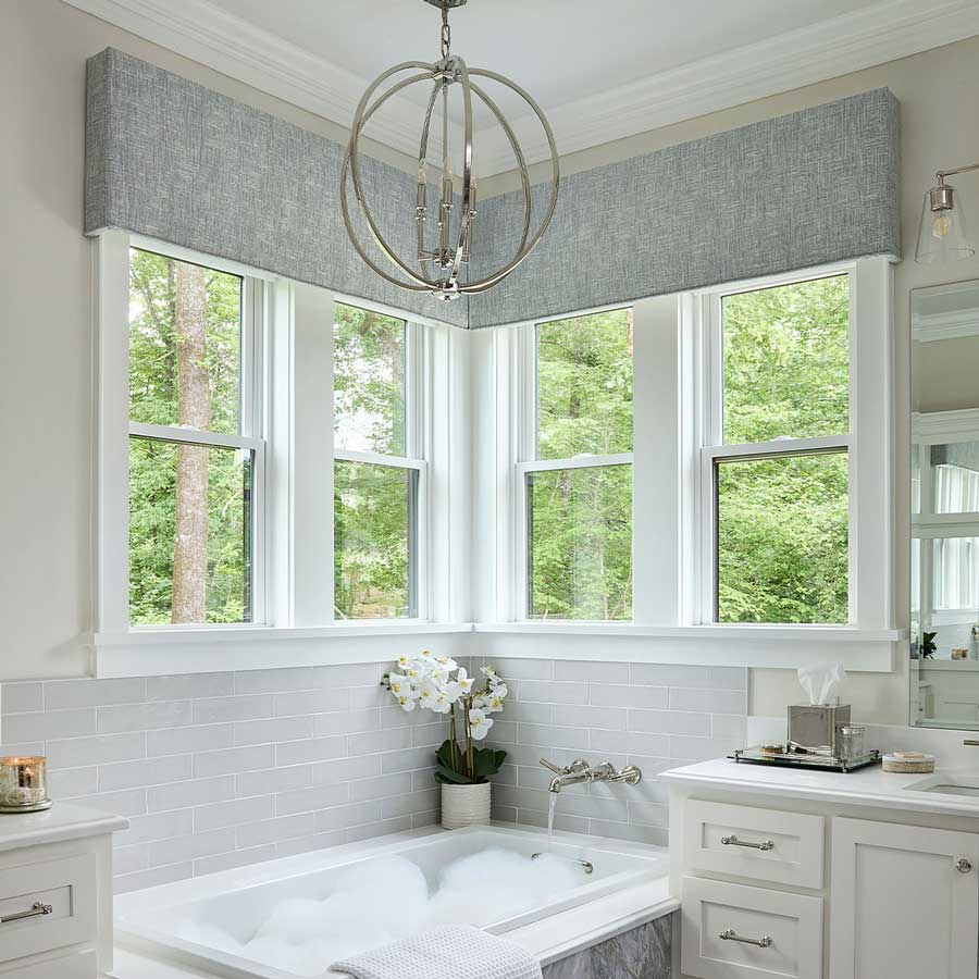custom cornices in a Milwaukee, WI bathroom